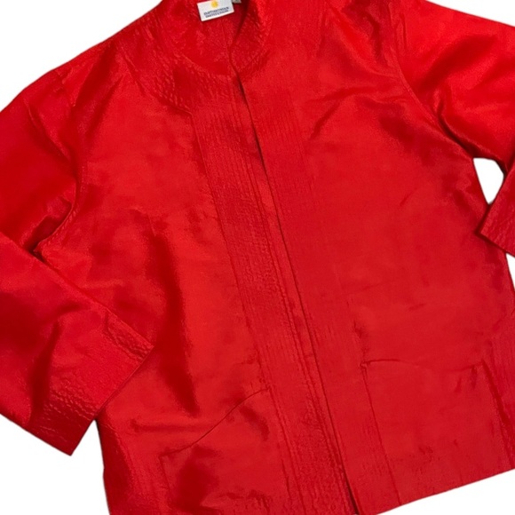 Elegant Red Women's Jacket - Picture 2 of 14